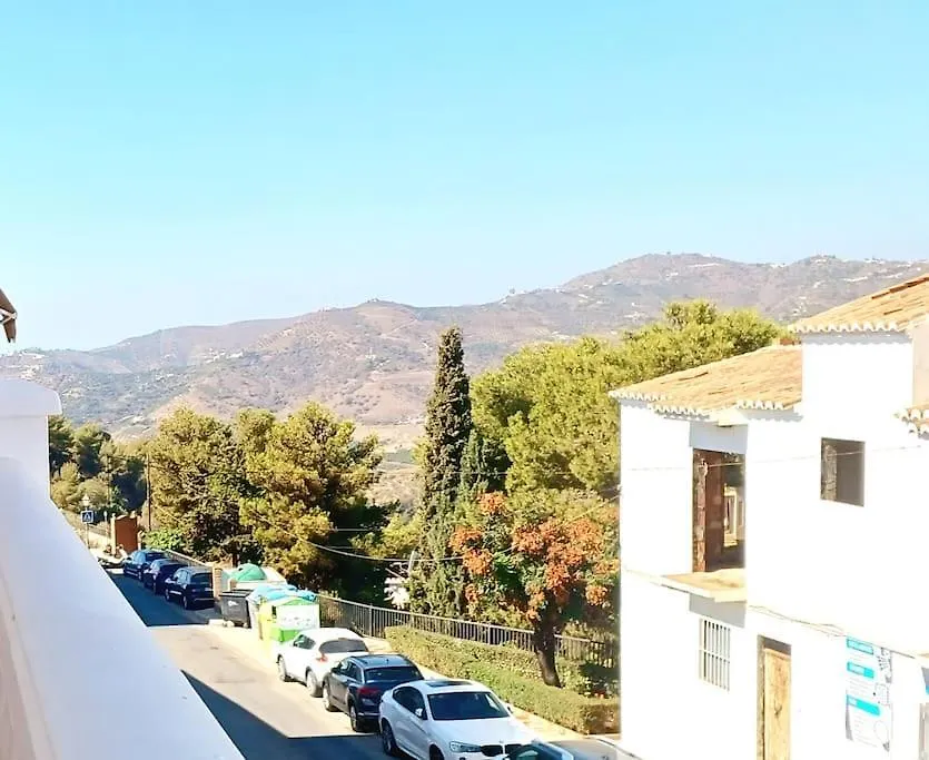 Apartamento Limerencia: tu hogar en este blanco pueblo Frigiliana